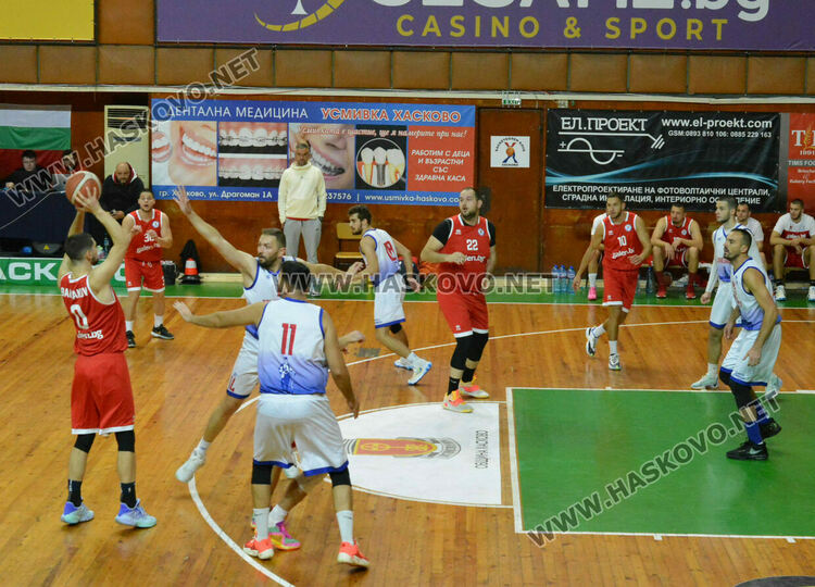 Баскетболният „Хасково“ с пети пореден успех