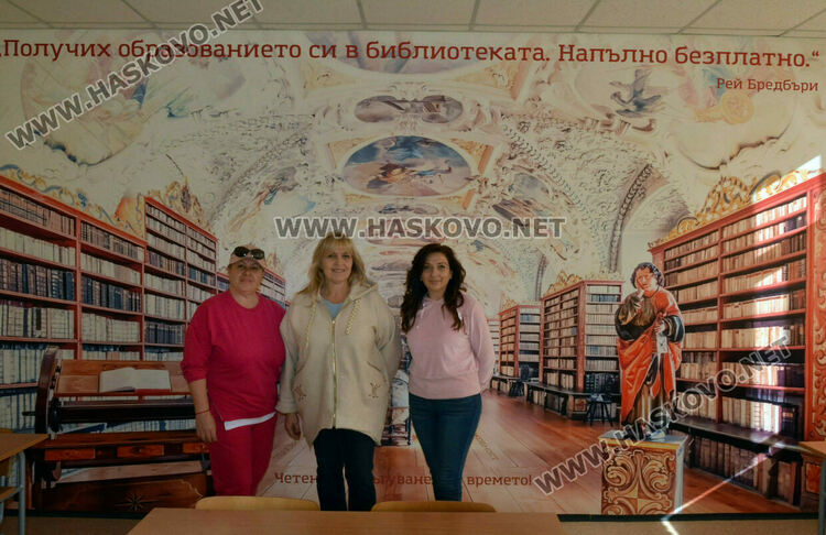 Фототапети с вдъхновяващи мисли ще красят Гимназията по туризъм 