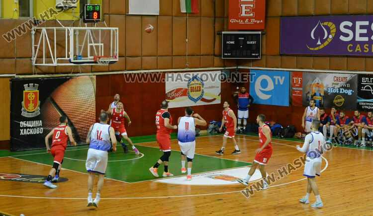Баскетболният „Хасково“ с пети пореден успех