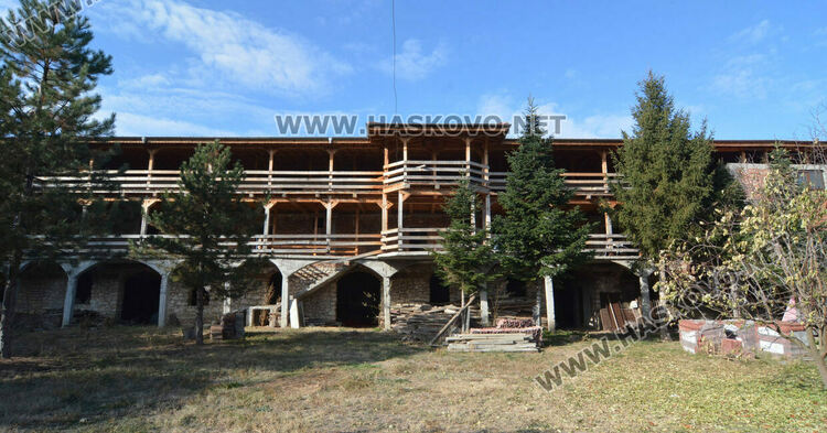 Почитаме Свети Мина – покровителят на семейството