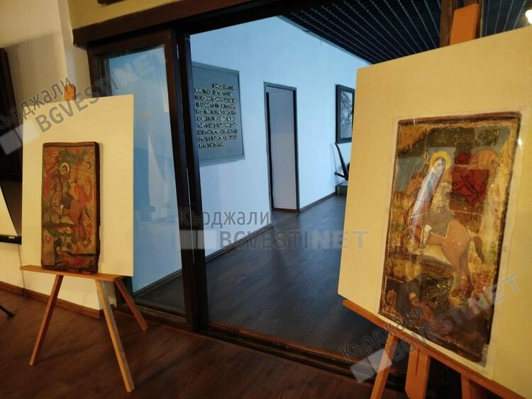 Музеят в Кърджали представи рядка икона с две изображения на Св.Димитър