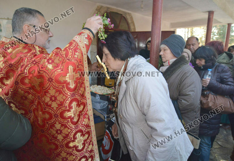 Почитаме Свети Мина – покровителят на семейството