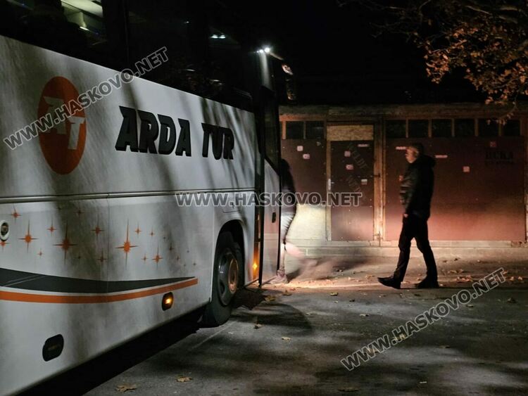 10 автобуса с привърженици на ДПС-НН от Хасковско се включиха в протеста в София