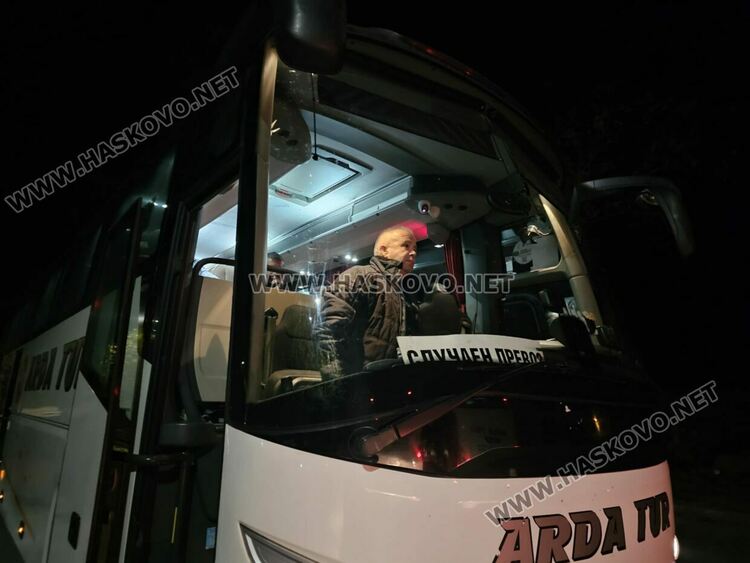 10 автобуса с привърженици на ДПС-НН от Хасковско се включиха в протеста в София