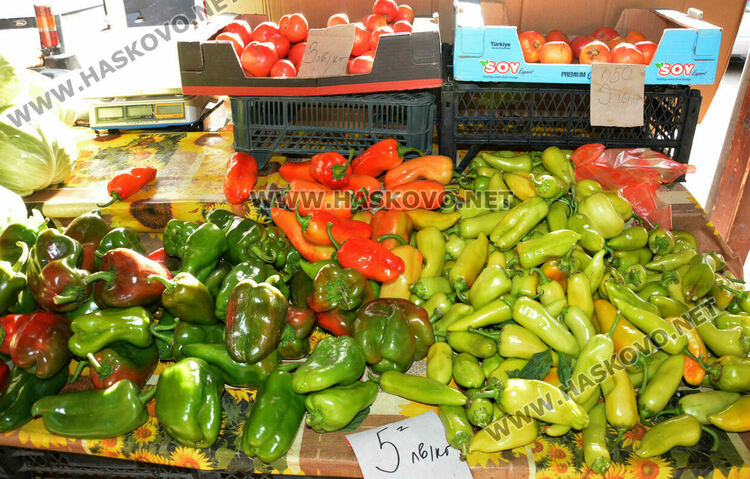 В сезона на туршиите: Зелето и зелените домати поскъпнаха на хасковския пазар