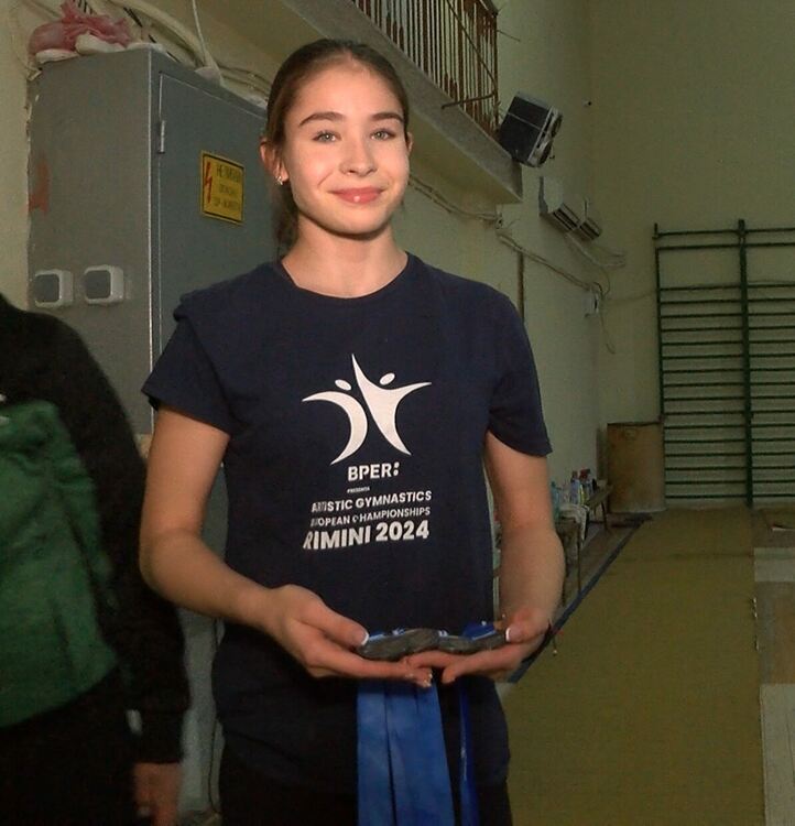 Кристин Кръстева с отличия от турнир по спортна гимнастика в Гърция