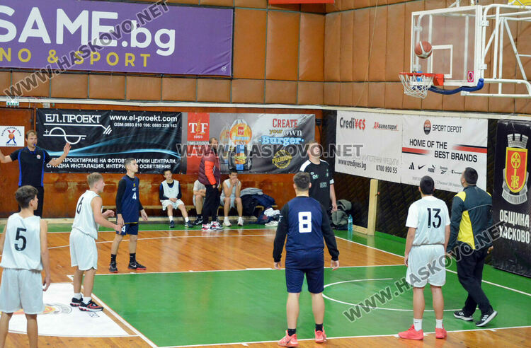 Започнаха ученическите игри по баскетбол в Хасково