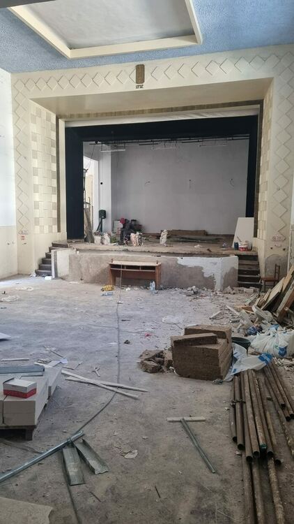 С близо 1 млн. лева ремонтират емблематична сграда в Баните