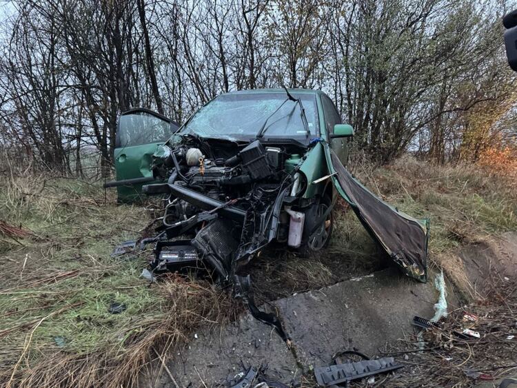 Загинал и трима ранени при челна катастрофа в Хасковско