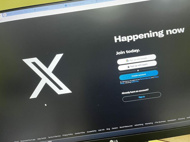'Гардиън' се отказва от Х, била токсична медийна платформа