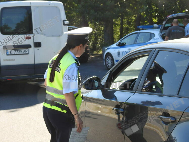 Специализирана операция на полицията в областта,резултатът 14 акта и 75 фиша