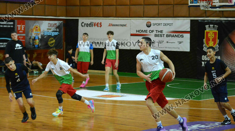 Станаха ясни победителите в общинските ученически игри по баскетбол в Хасково