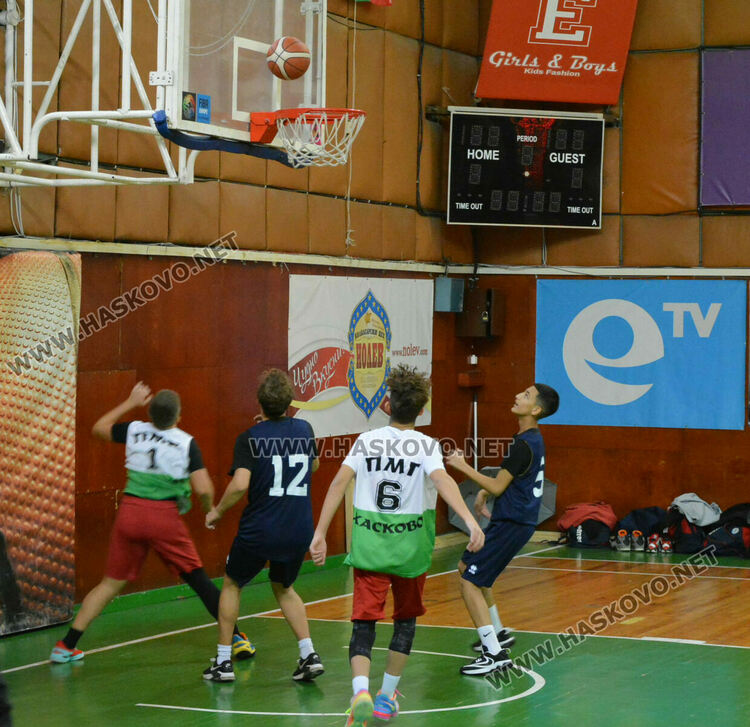 Станаха ясни победителите в общинските ученически игри по баскетбол в Хасково