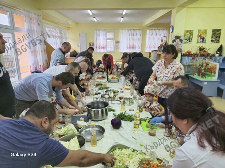В ДГ"Мир" с инициатива "Да направим туршия с татко"