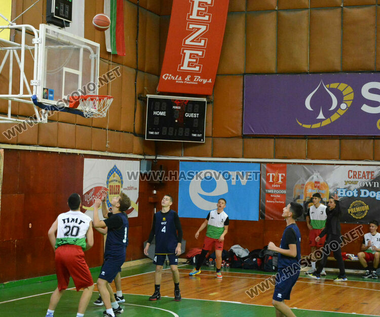 Станаха ясни победителите в общинските ученически игри по баскетбол в Хасково