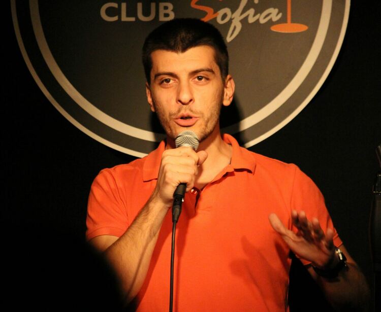 Комедиантът Сашо Деянски: Не правете три деца