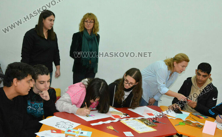 Деца със специални потребности гостуваха на ученици за Деня на толерентността