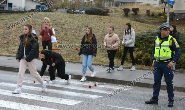 ФСГ в Хасково отбеляза Световния ден за възпоменание на жертвите от ПТП