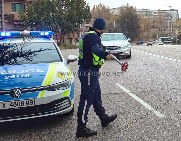 КАТ-Хасково с масирани проверки за гуми за зимни условия