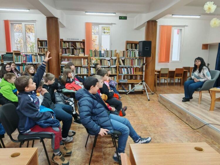 ОУ „Алеко Константинов“ се включи във второто издание на националния Ден на четенето в България