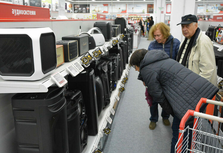 Черният петък в Хасково вече започна в някои от големите магазини 