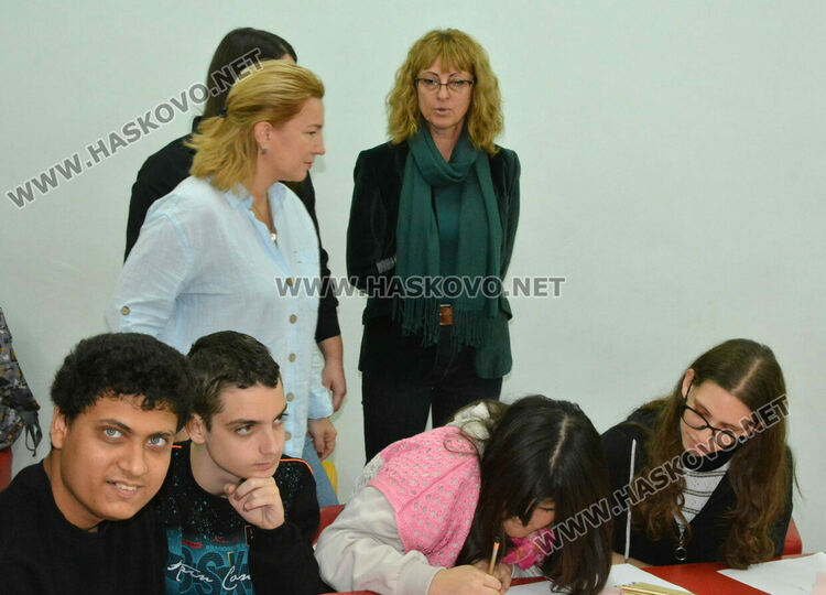 Деца със специални потребности гостуваха на ученици за Деня на толерентността