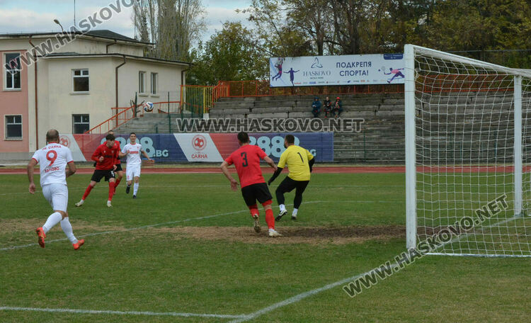 „Саяна“ би последния в класирането