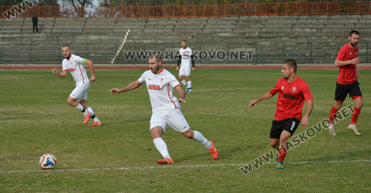 „Саяна“ би последния в класирането