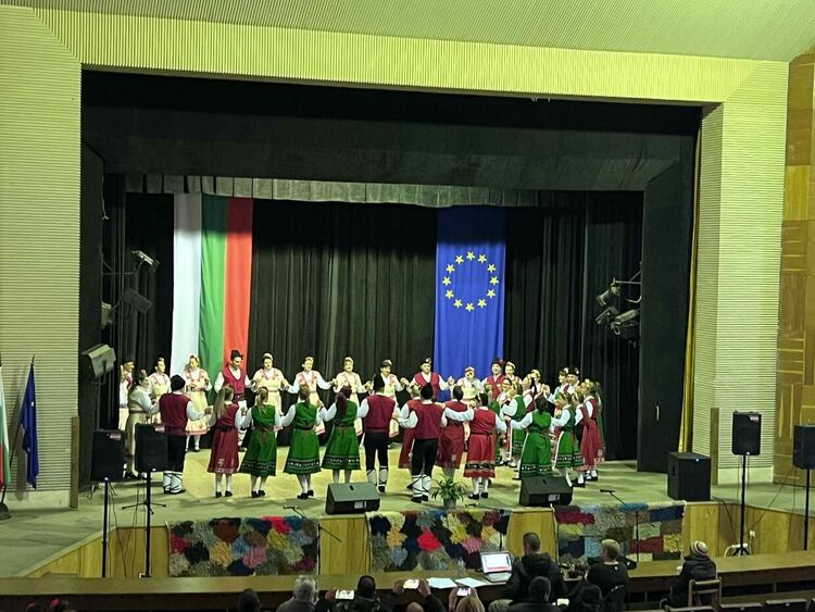 Смолян е домакин на Фолклориада „На хоро в сърцето на Родопите”