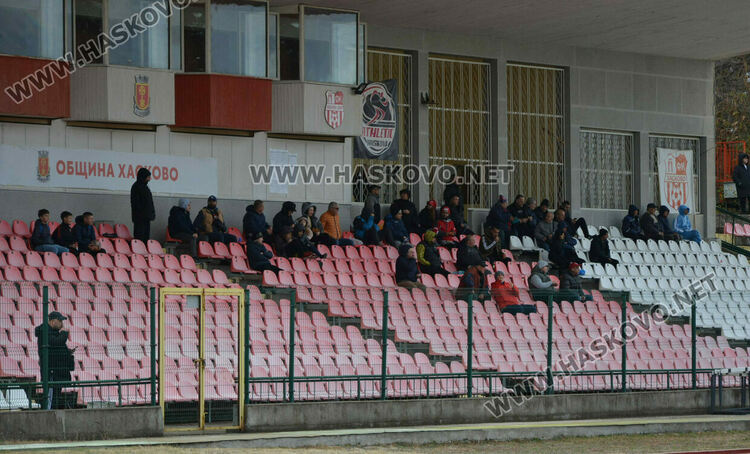 „Саяна“ би последния в класирането