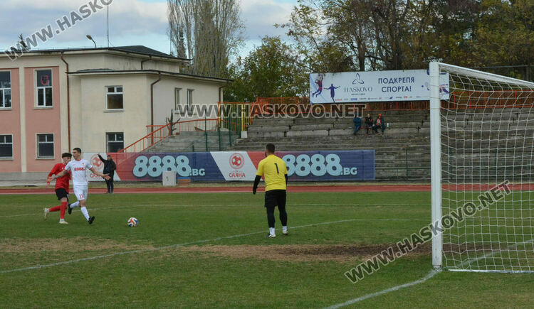„Саяна“ би последния в класирането