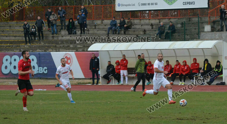 „Саяна“ би последния в класирането