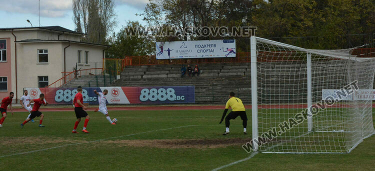 „Саяна“ би последния в класирането