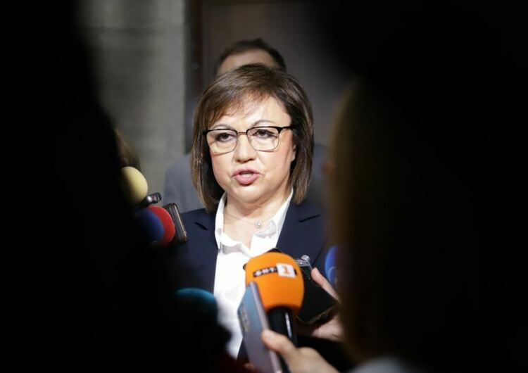 Нинова създава партия, още не знае дали ще е лява, консервативна или в центъра