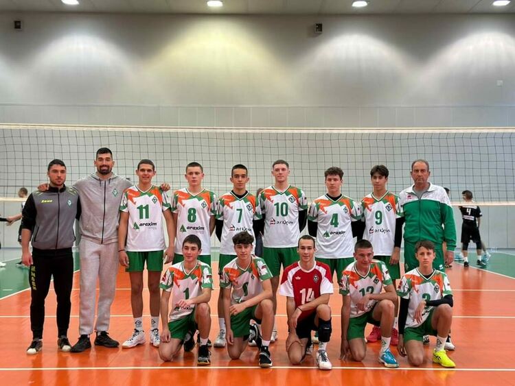 Юношите на ВК “Родопа” отстъпиха на “Локомотив Авиа” с 2:3 гейма в Смолян