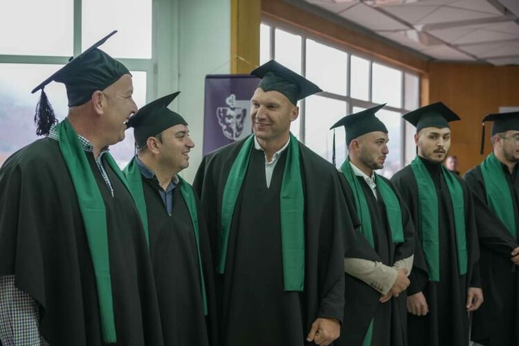 Връчиха дипломите на випуск 2024 на Варненския свободен университет „Черноризец Храбър" – Филиал Смолян