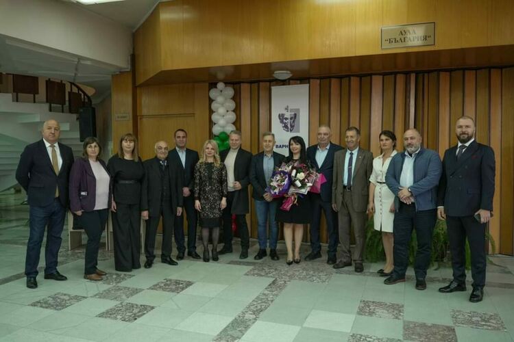 Връчиха дипломите на випуск 2024 на Варненския свободен университет „Черноризец Храбър" – Филиал Смолян