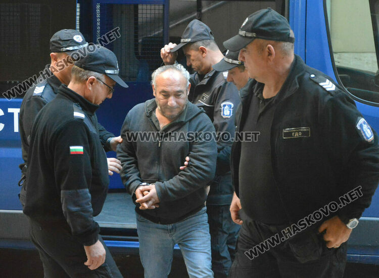 Открит е видео клип на кокаина за над 4 млн. лв., заснет с телефона на задържания тираджия