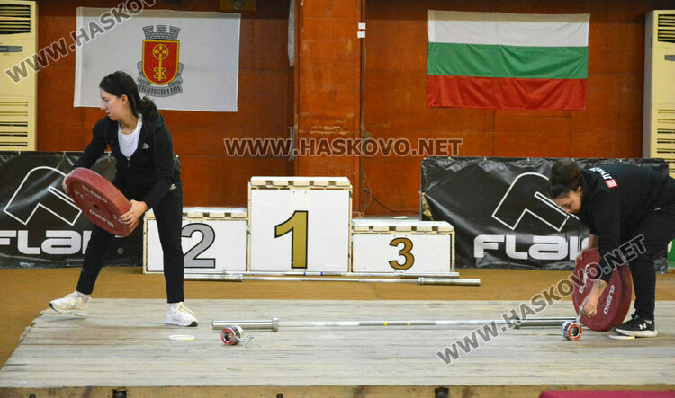 Започна Държавното първенство по вдигане на тежести