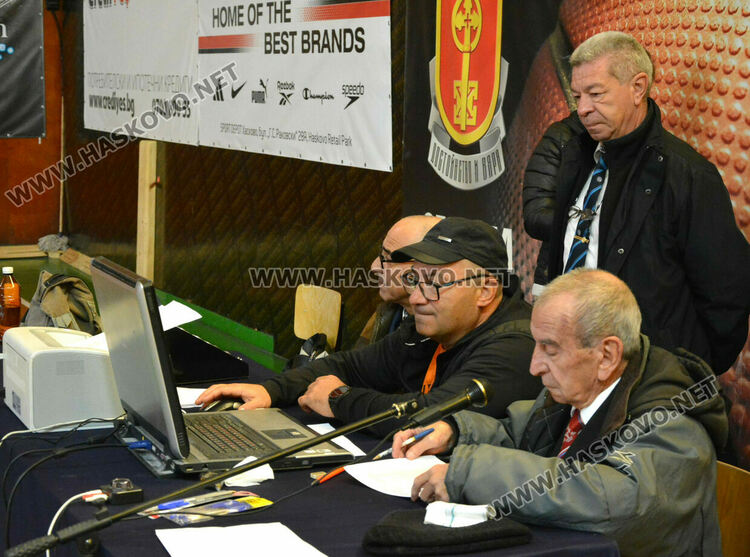 Започна Държавното първенство по вдигане на тежести