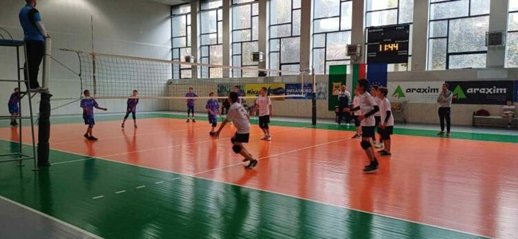 Проведе се общинският кръг. по дисциплината "Волейбол" от ученическите игри 2024-2025г.