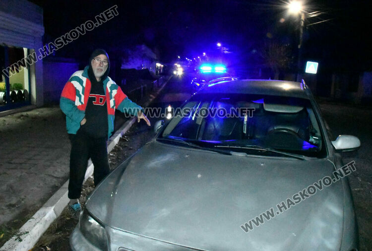 Пешеходец е с опасност за живота след удар от кола