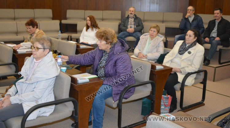 Обучават в Хасково онкоболни и хора с увреждания как да защитават правата си