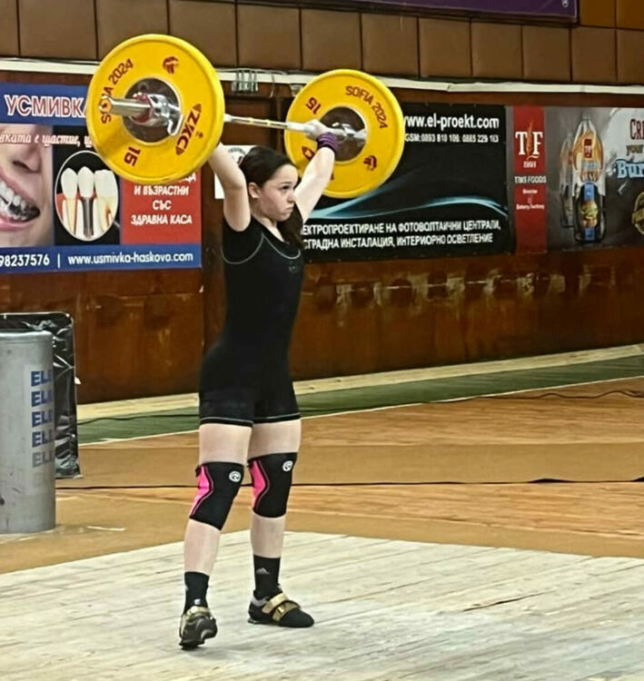 Нова порция успехи за хасковските щанги