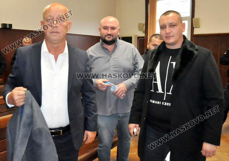 Мюмюн Искендер и Байрям Иляз остават под домашен арест