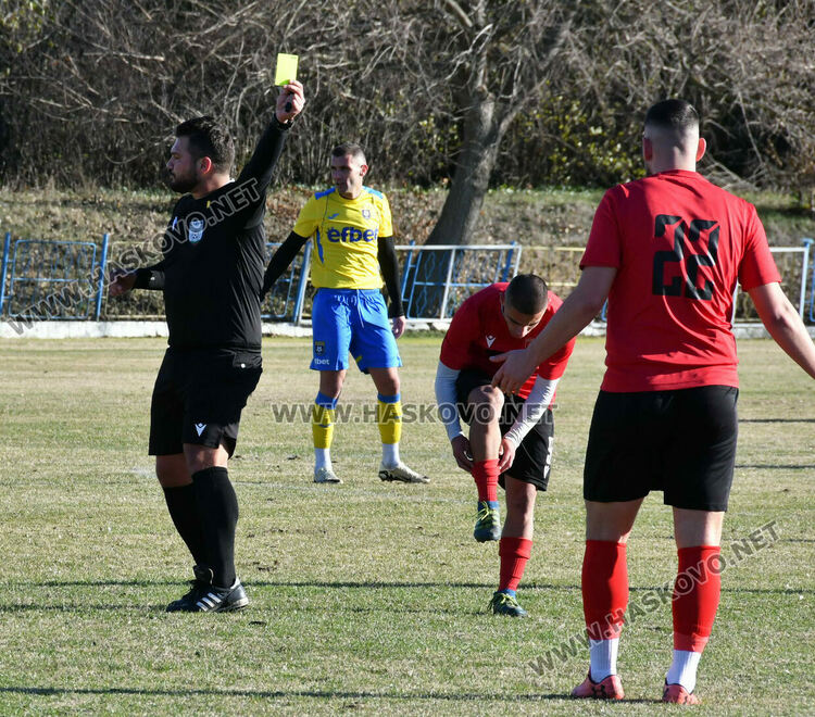 „Димитровград“ срази „Карнобат“ с 5:0, Алексиев с хеттрик