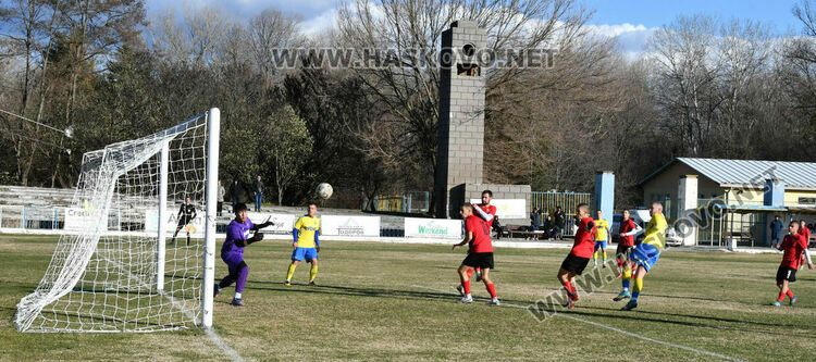 „Димитровград“ срази „Карнобат“ с 5:0, Алексиев с хеттрик