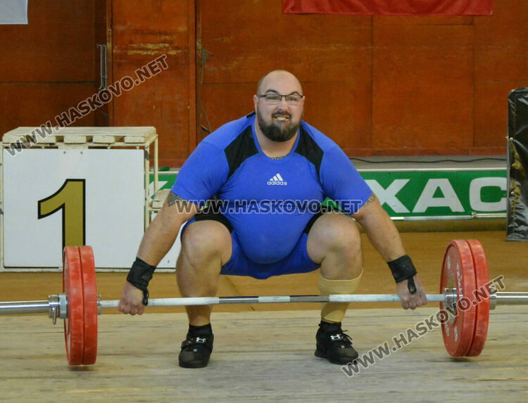 Щангистите на „Русе“ триумфираха при мъжете на Държавното първенство в Хасково