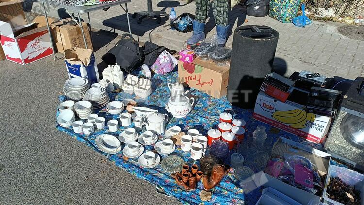 Порцелановите сервизи на нашите баби- хит на Битака в Кърджали