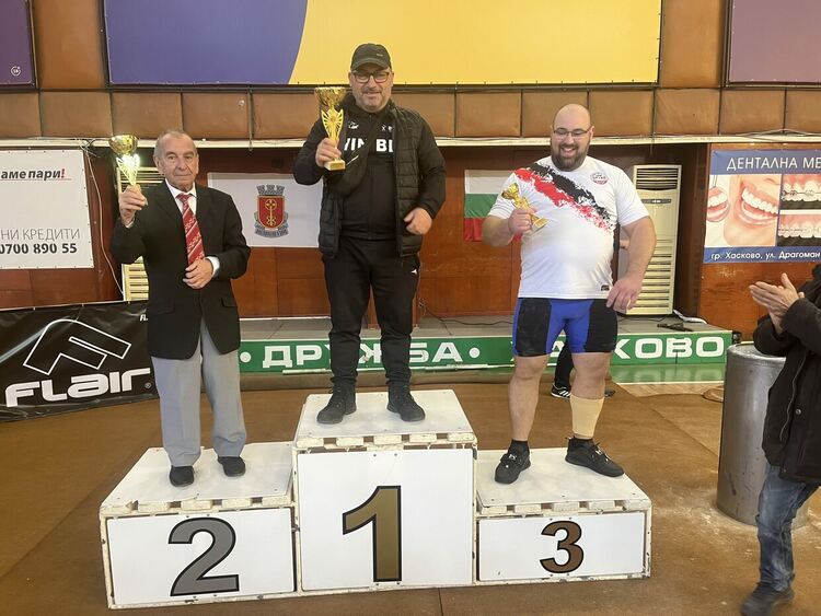 Щангистите на „Русе“ триумфираха при мъжете на Държавното първенство в Хасково